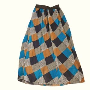 VTG Catch my i patchwork look chiffon  material lined elastic waistband medium